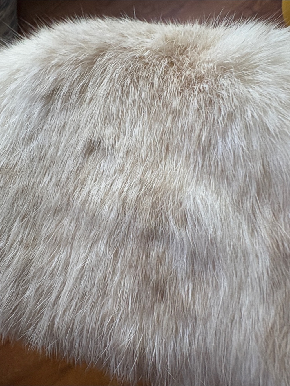 B0070 Natural Cream Rabbit Fur Pelt Soft Plush Texture - Picture 4 of 4